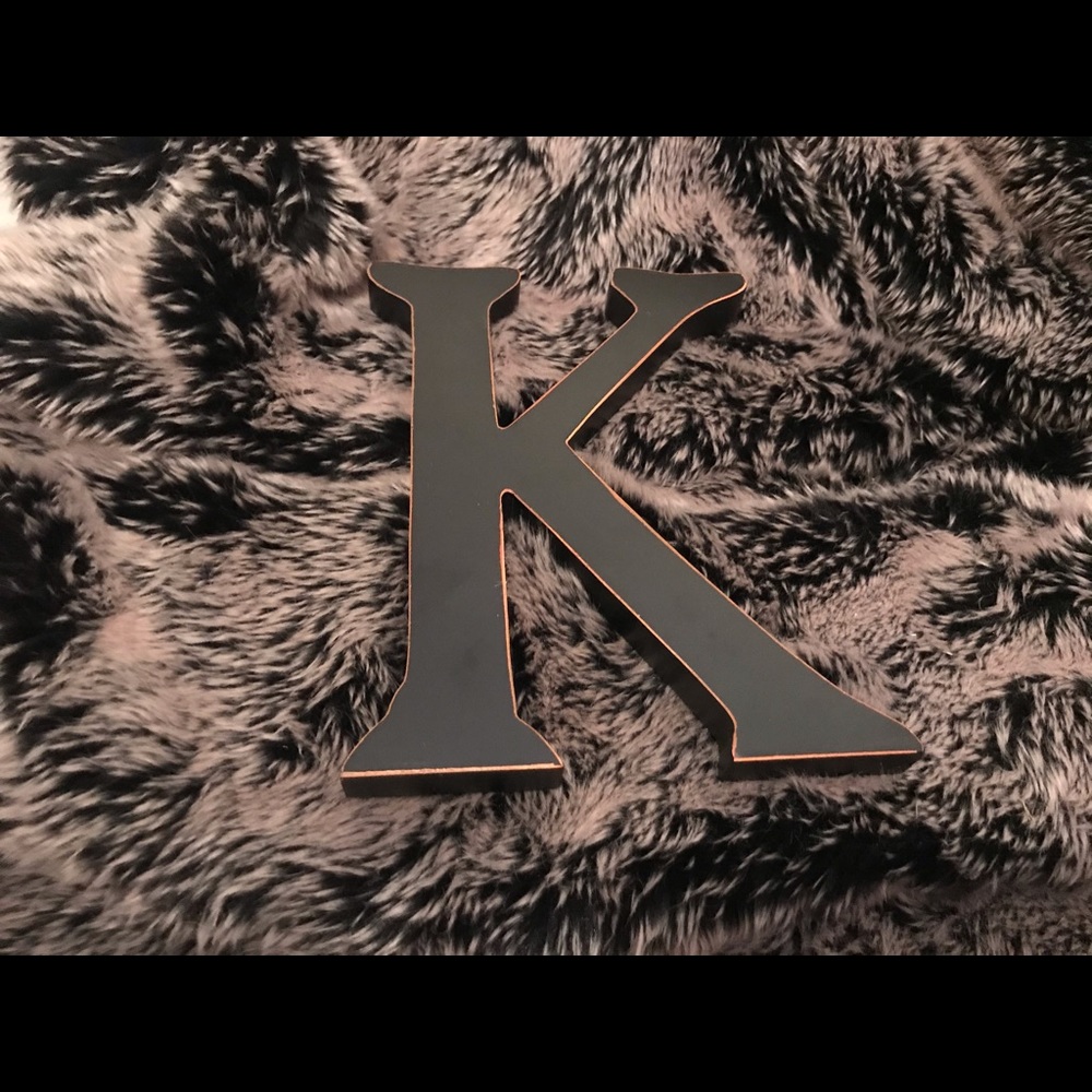 🎀”K” Wall Decor🎀